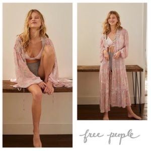 Free People Away with me lounge robe